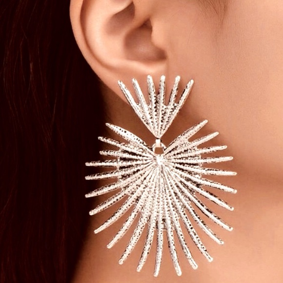 Zara Radiance Heart Crown Sunburst Beam Ray Regal Royal Statement Silver Earring - Picture 7 of 13